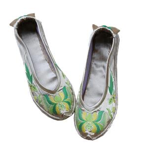 原创直销浅色复古民族风文艺千层平底单鞋纯手工绣花布鞋日常芙蓉