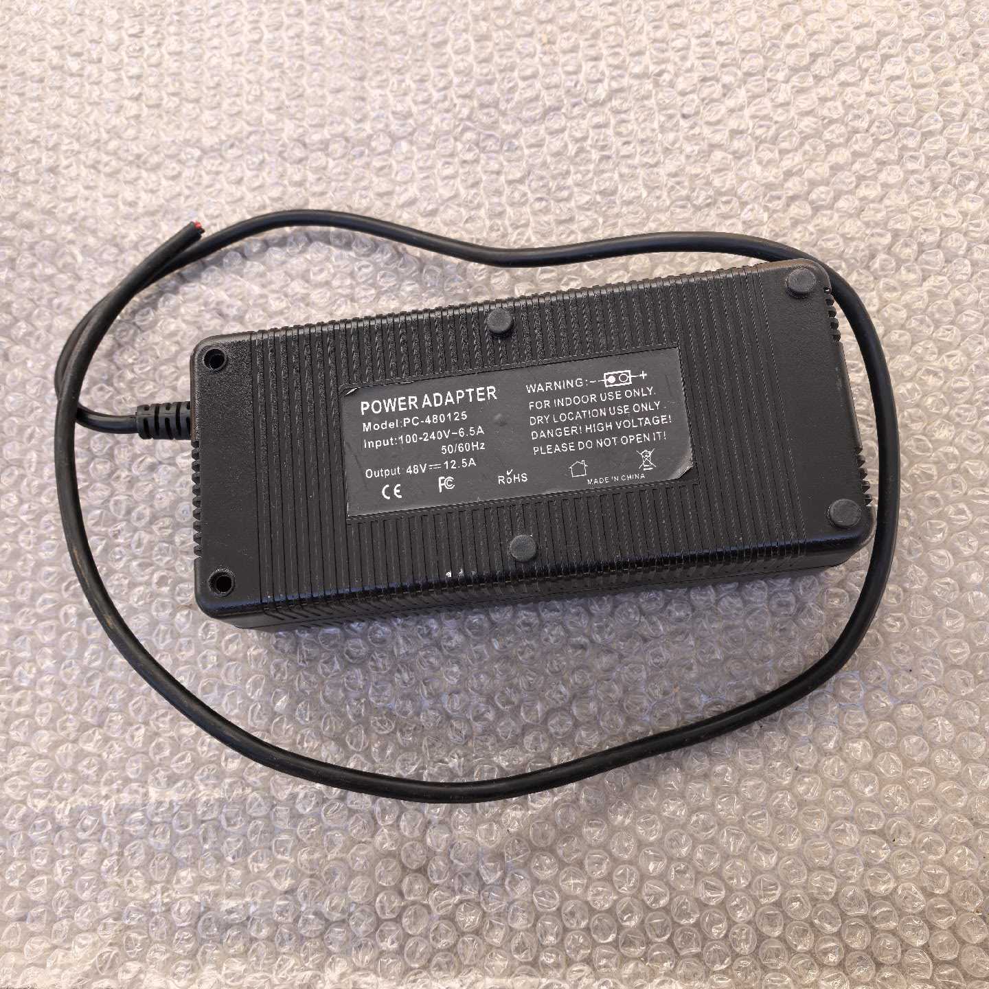 议价激光发射器适配器48V 12.5A 拆机件，功能正常，实物拍维修图片