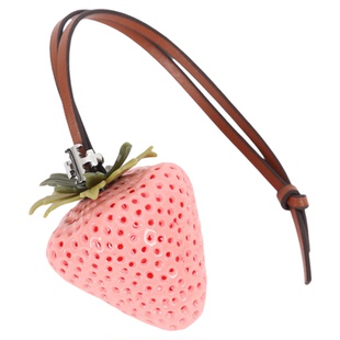 百搭ins草莓包包挂件改造TB大草莓3D亚克力挂饰钥匙装饰车载装饰