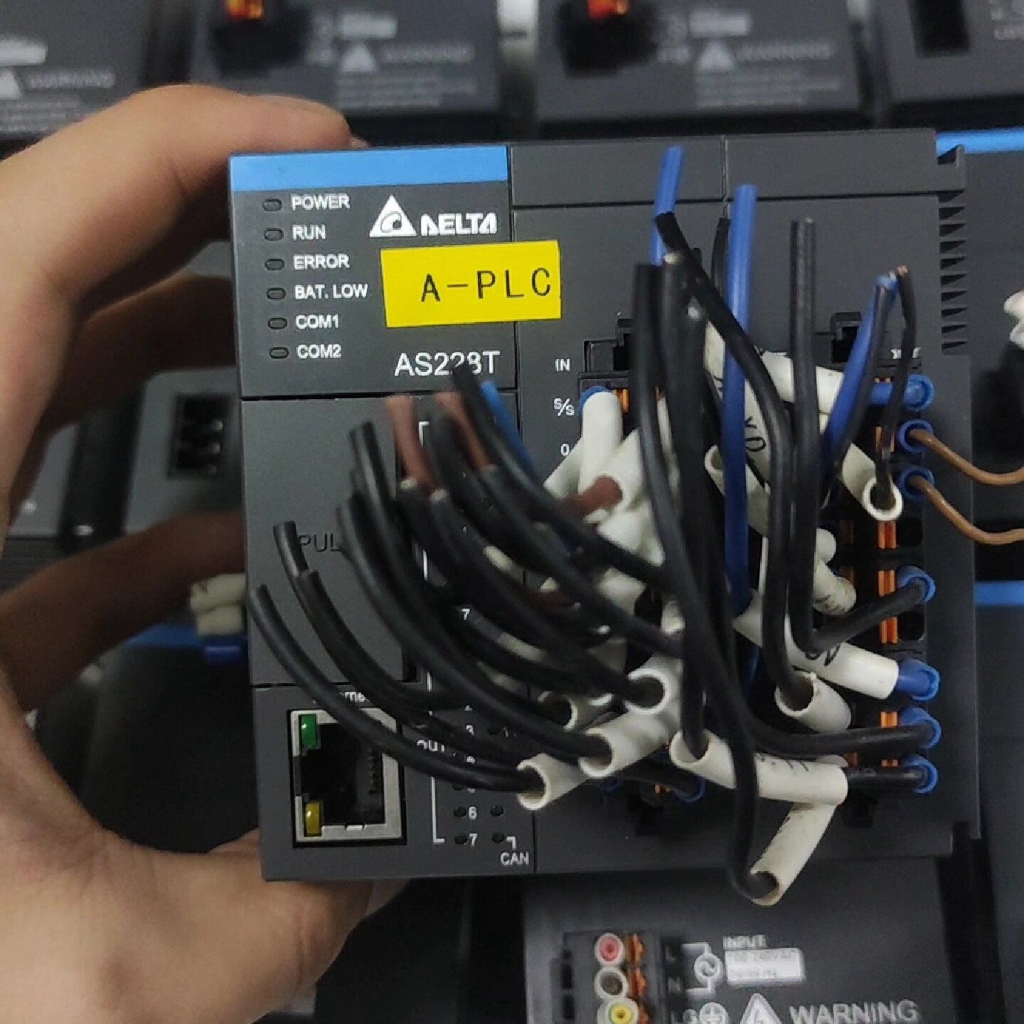 台达PLC模块AS228TA拆机件端子齐全功能包好图片