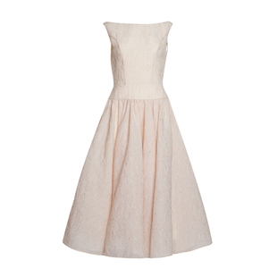 华尔兹HAUTE FANCIES后构想 | 裸色提花法式低腰一字领连衣裙25秋