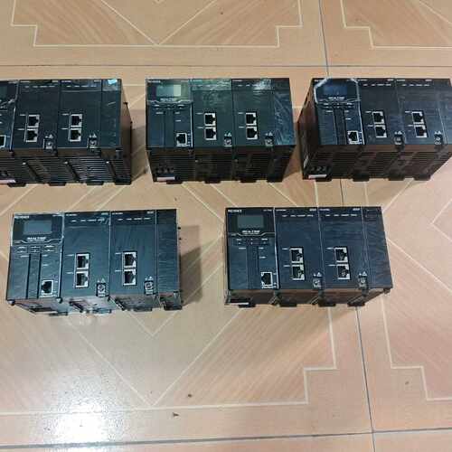 溢价-基恩士PLC KV-7500， KV-XH16ML(2个)，