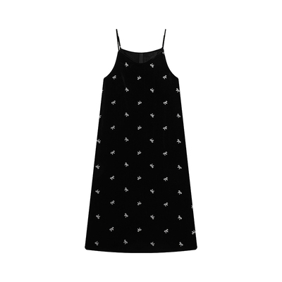 吴童童丝绒刺绣无袖吊带连衣裙