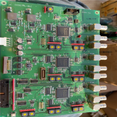 询XILINX XC3S250E开发板一张上面有3个芯片2(时光电子）