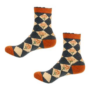 米吉诺拉冬季复古菱格玫瑰花卉保暖羊毛袜女款甜美麻花纹中筒袜子