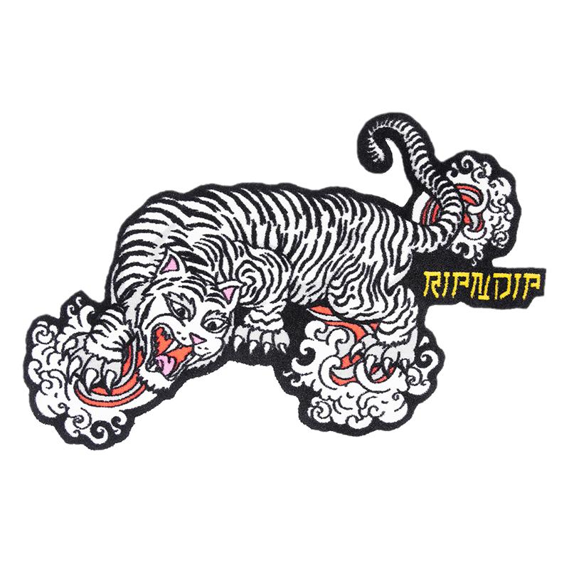 潮物Woo Ripndip Nerm Tiger Rug 中指贱猫恶搞藏虎短绒防滑地毯