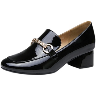 Aee/爱意单鞋粗跟乐福鞋方头4121404006优雅中跟漆皮女鞋百搭通勤