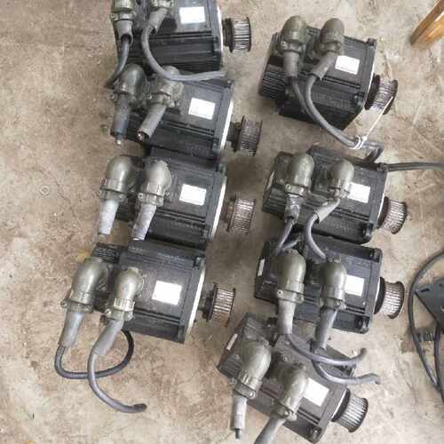 【议价-可维修】  YASKAWA 伺服电机 SGMGH-09AC61 /均有货