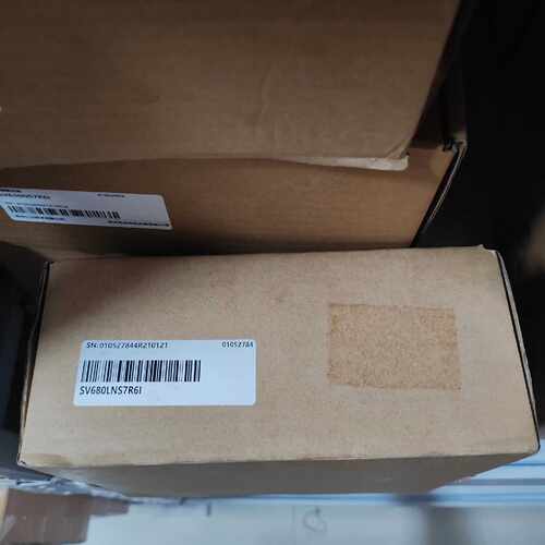 驱动器SV680LNS7R6I  ，盒码一致询价
