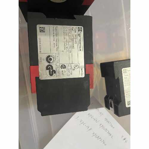 议价施耐德Telemecanique继电器XPSAS3440X维修