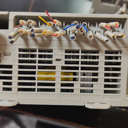 议价5UPLC主机FX5U32MTDS成适用
