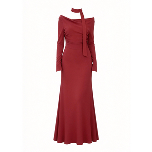 何衣见友加厚法式针织新年红色连衣裙日常敬酒订婚荡领长袖礼服冬