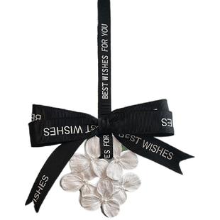 幸运草汽车香水挂件后视镜挂饰车载香薰女生车内装饰品高级感香氛