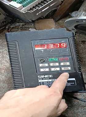 询EM303A- 4R0G/5R5P，4KW，380V。