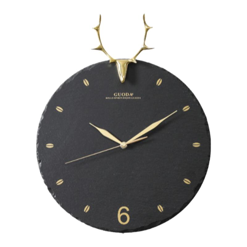 2025新款创意客厅家用简约挂钟高级挂墙轻奢时钟表高端大气上档次