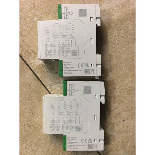 询价下单施耐德Easy9浪涌保护器，型号FF-2025-W47-6-