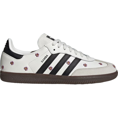 阿迪达斯女士运动时尚板鞋