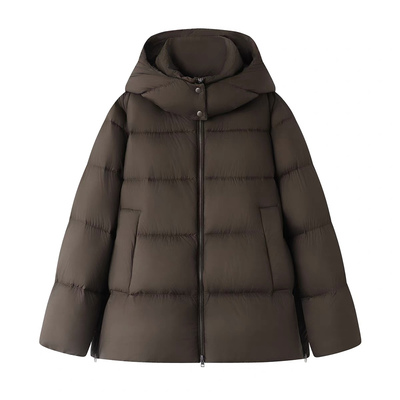 巨好看的高级感白鸭绒羽绒服女士