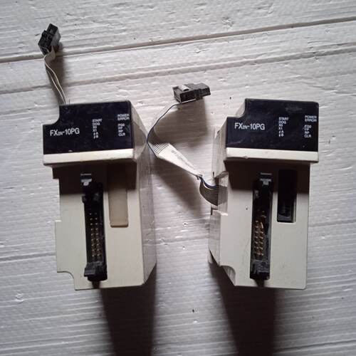 溢价-PLC  FX2N-10PG（）成色如图