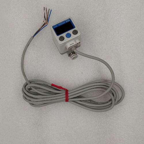 议价SMC数字显示压力开关 ZSE40AF-C6-R-M 日本正品原装未使用品