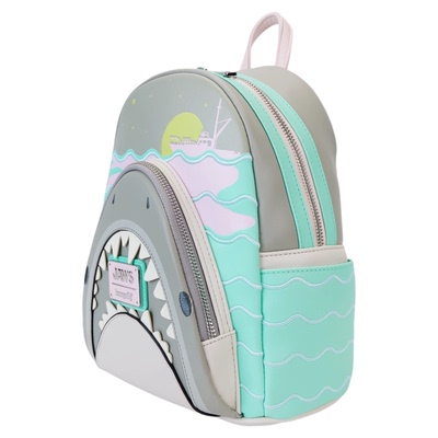 环球大白鲨周边鲨鱼造型包包合集