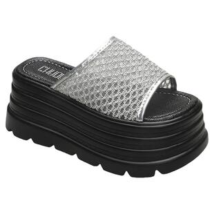 2026新款夏季百搭厚底松糕拖鞋女小个子增高8cm休闲镂空凉拖外穿