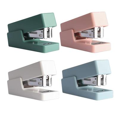 得力订书机迷你小号学生用订书器