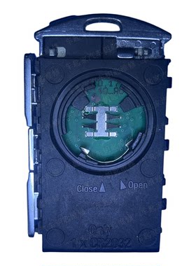 修沃尔沃xcs690车钥匙电池卡扣断