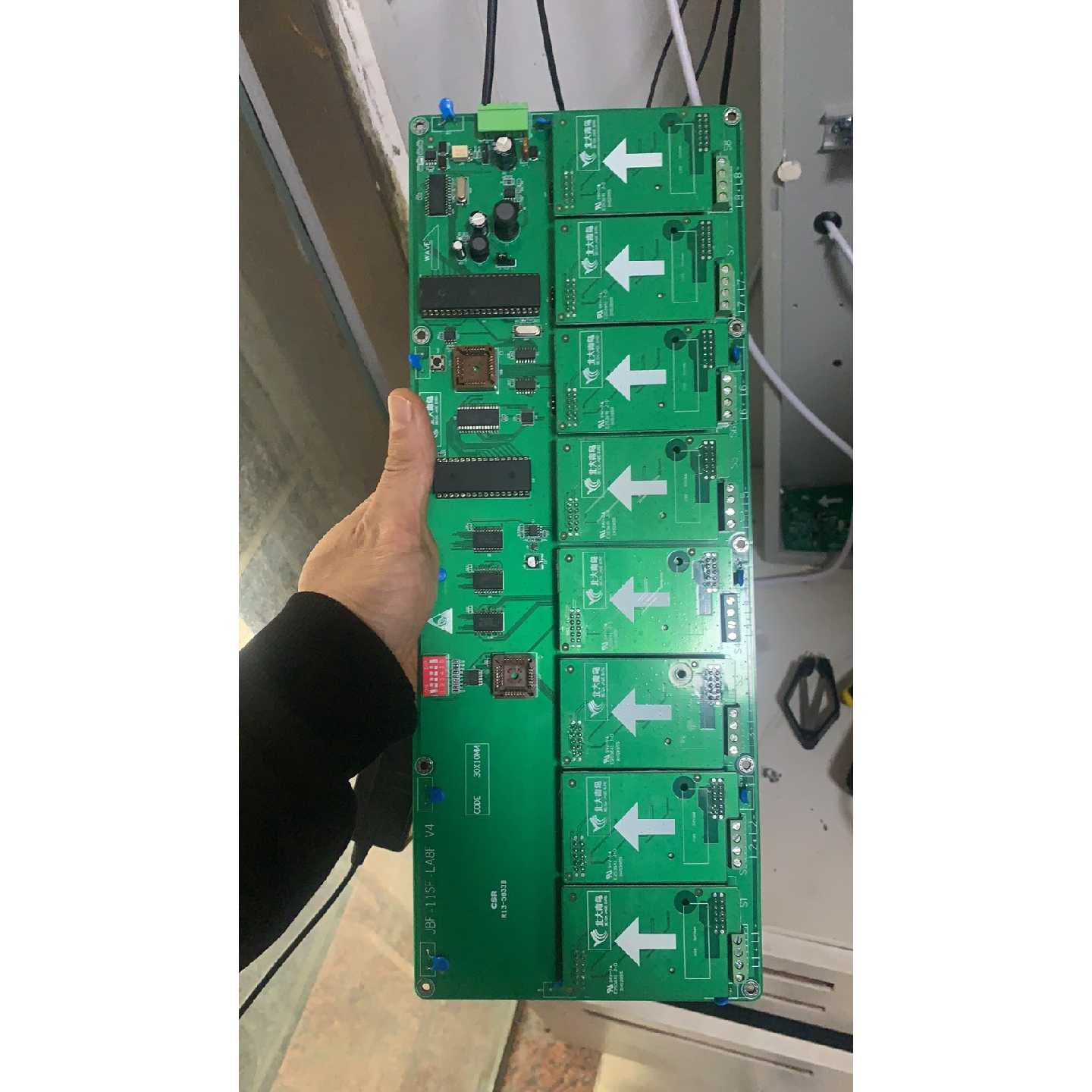 议价仓库番出几张基本全新北大青鸟回路板适用于老款11sab可维修