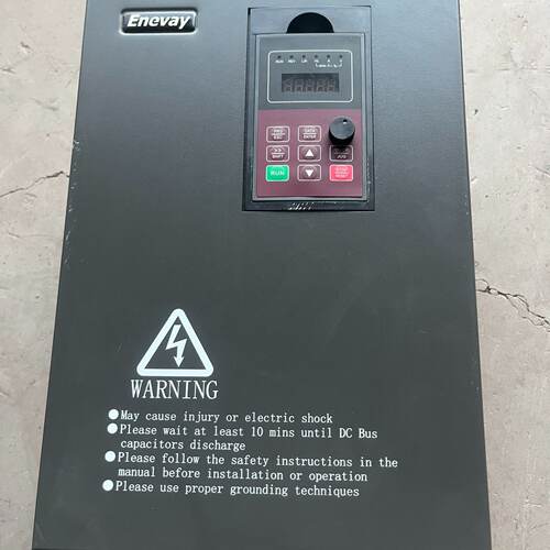 溢价-星为变频器45KW一台ZQXV5-045F-4成色靓丽