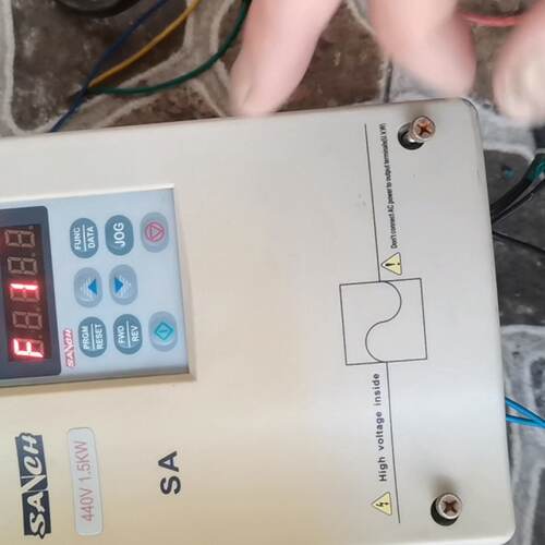 咨询后拍三基SA-4015B变频器（1.5kw440v），功能包好成