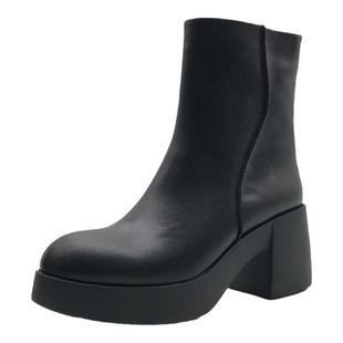 一席之地新款女鞋冬季纯皮马蹄跟宽筒宽底圆头牛皮坡跟气质短靴