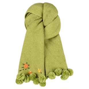 设计师款刺绣小花绿色针织围巾女秋冬保暖日系甜美软糯风球球围脖