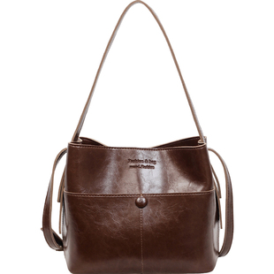 秋冬大容量手拎包包女式2025新款时尚百搭单肩斜挎包高级感水桶包