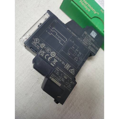 议价施耐德RE17RCMU断开延迟继电器全新实物图数量2个维修