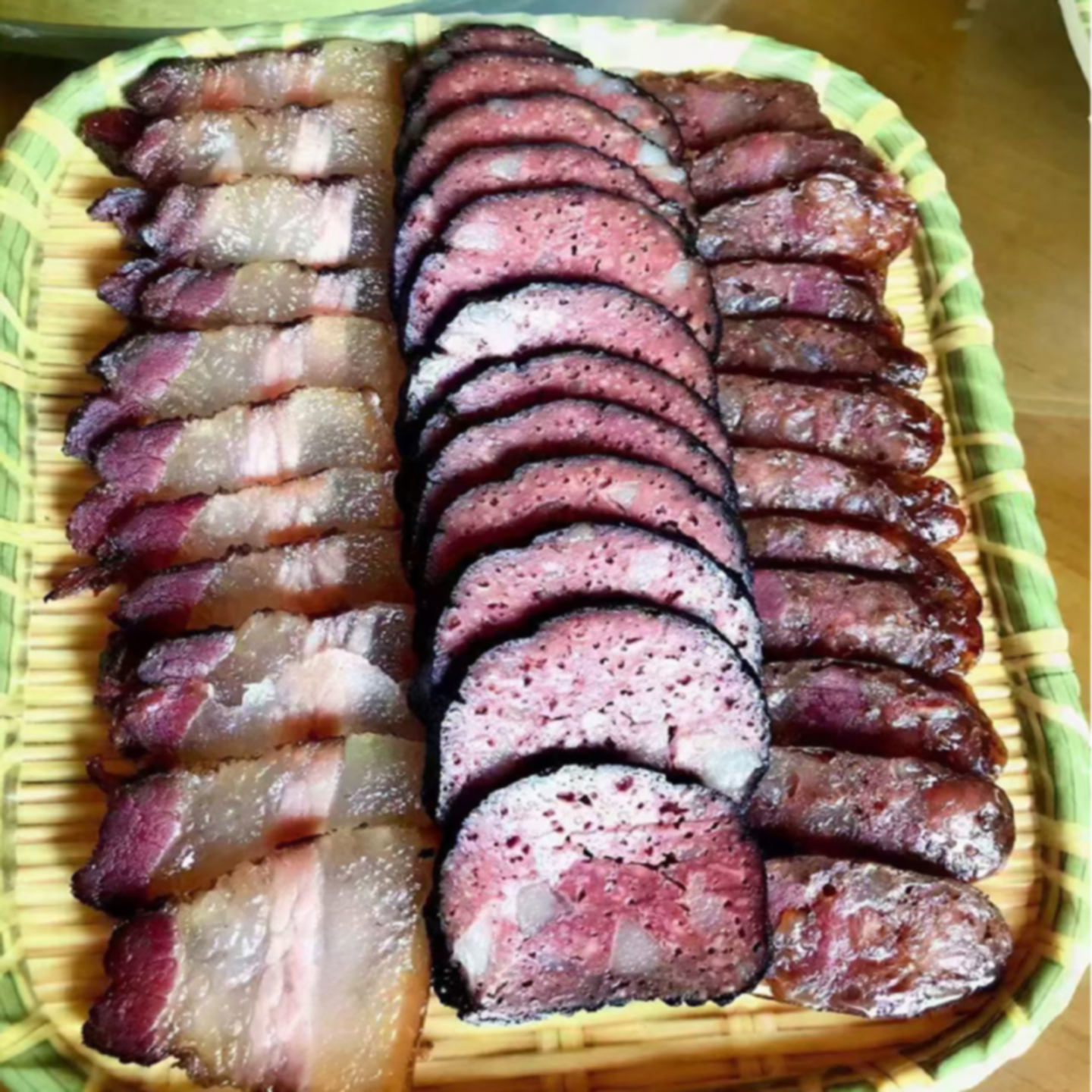 年货贵州特产青岩古镇烟薰土猪腊肉麻辣香肠排骨血豆腐土特产送礼