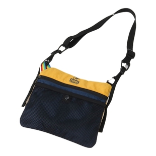 CHUMS洽洽鸟户外露营斜挎包休闲百搭单肩包运动通勤男包CH60-3752