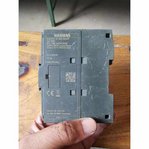 〔议价-可维修〕西门子6ES7288-3AE04-0AA0 外壳有破损 当做 工业
