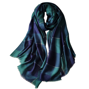 轻薄款  苏格兰墨绿酒红亮丝格子裸肤感轻便山羊绒围巾披肩女冬季