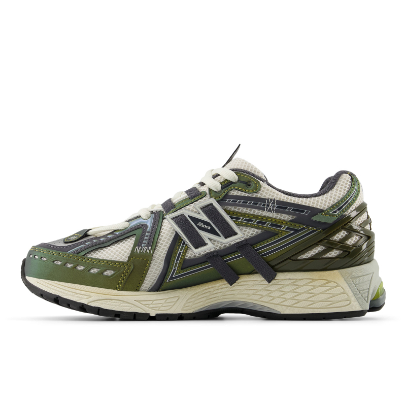 NewBalance复古休闲老爹鞋
