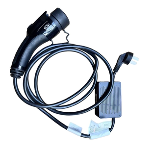 适用原装专用奇瑞QQ冰淇淋新能源汽车充电器慢充枪桩线家庭便携式