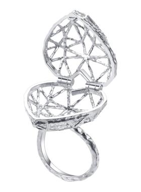 原创心形爱心装东西开合空心戒指