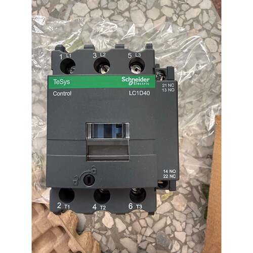 全新交流接触器 LC1D40M7C 线圈电压：AC22—议价