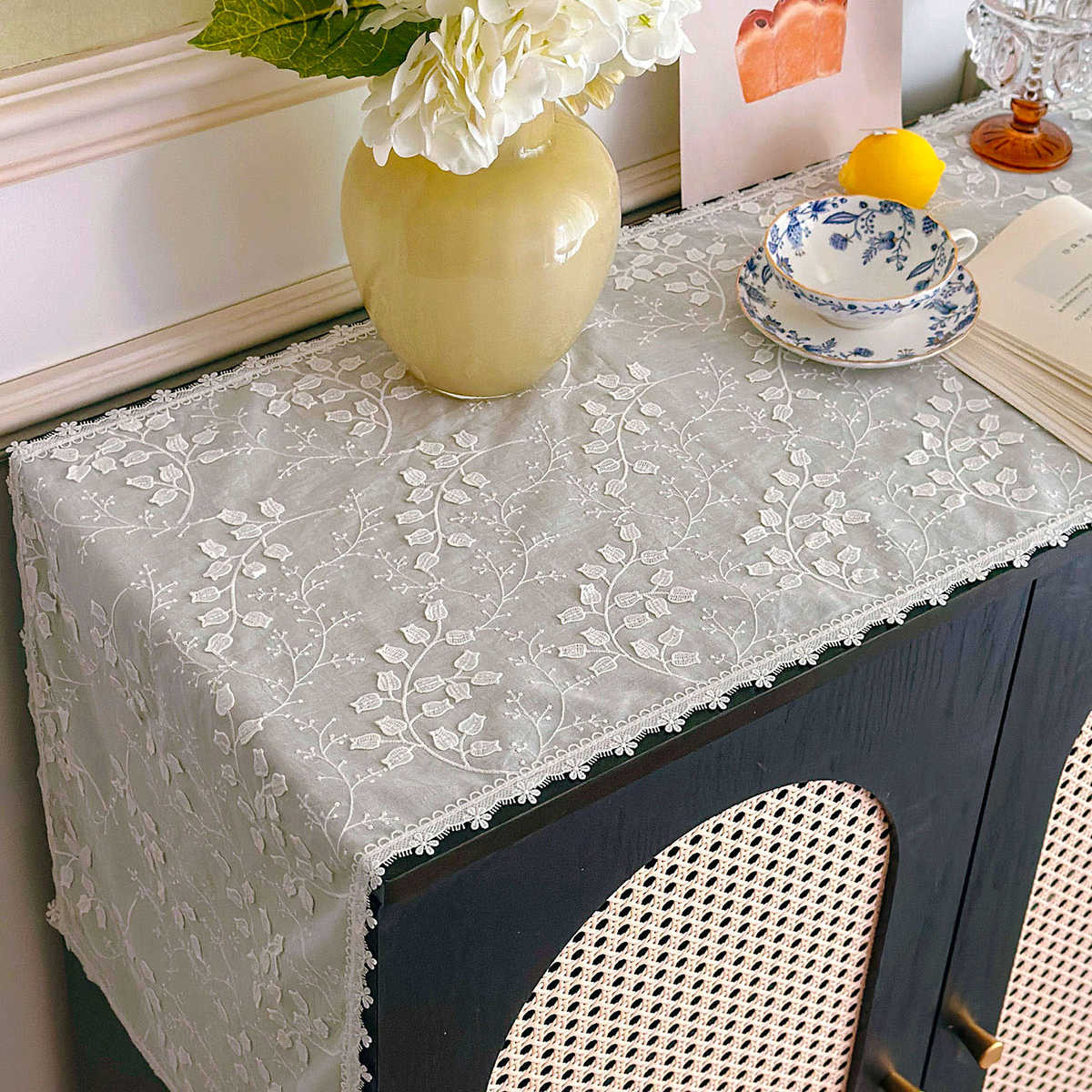 铃兰桌旗法式白色简约高级感桌布餐垫边柜茶几电视柜装饰防尘盖布