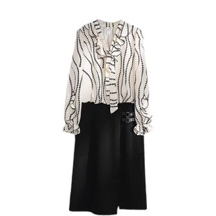 中年妈妈时尚拼接假两件连衣裙2026年新款优雅气质高档荷叶领裙子