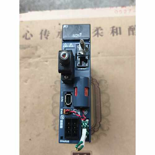 询价RYH201F5-VV2 驱动器 嘎嘎新，实物