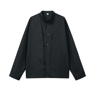 COLN又到春日衬衫时假两件的设计像是新叶叠新叶 盖不住生的气息