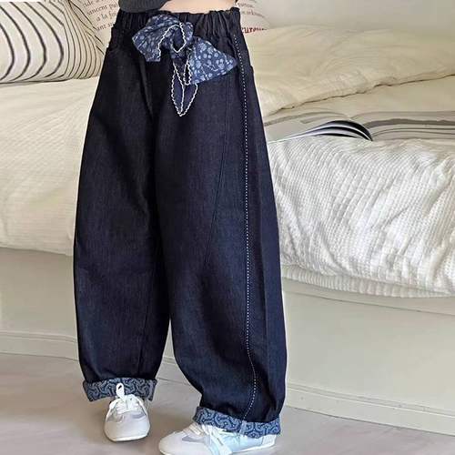 女童牛仔裤秋冬2025新款儿童冬季加绒弯刀裤初中生女大童时髦裤子