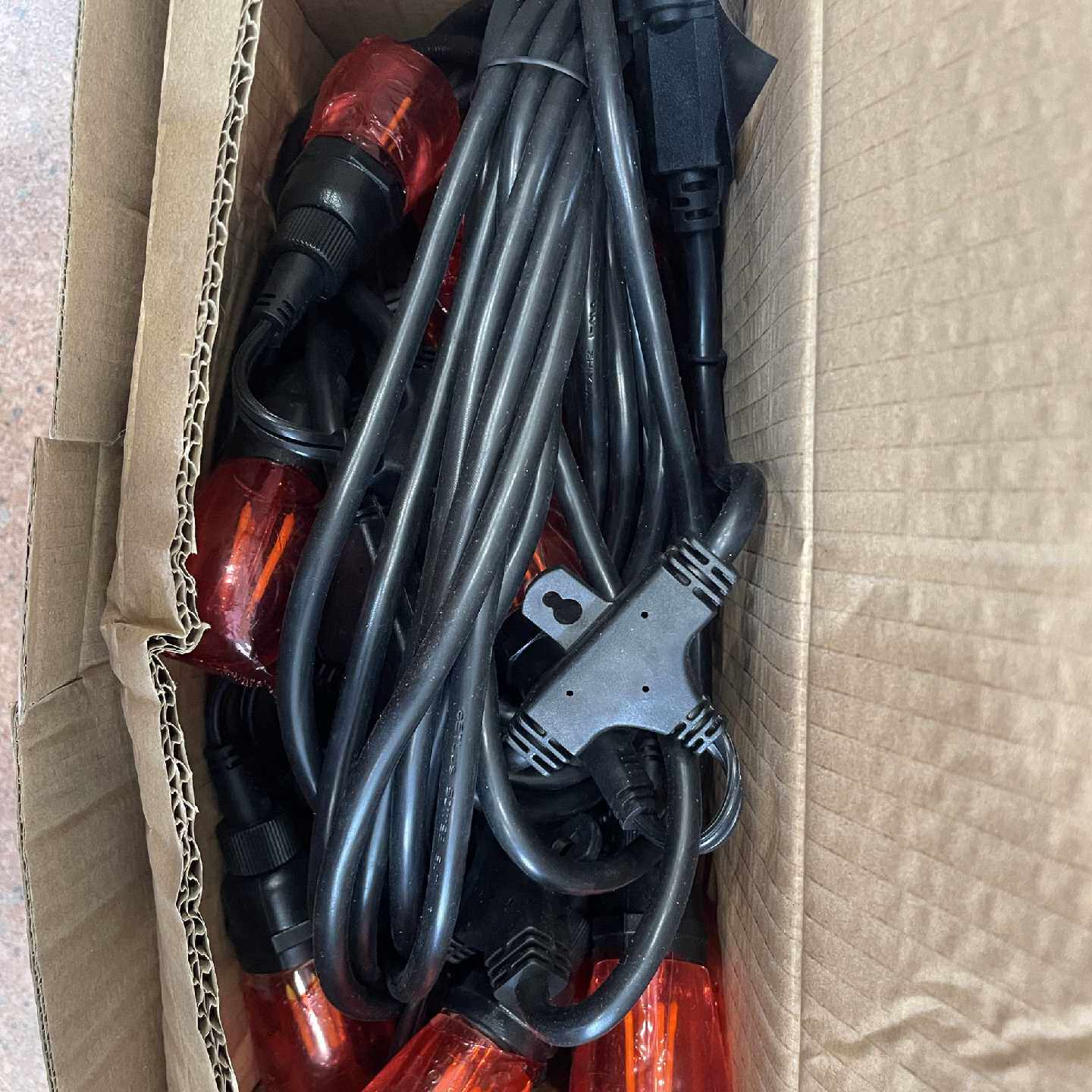 议价Honeywell LED灯带带灯泡120VAC 2200K 240LM户外/室内照明 - 实物图