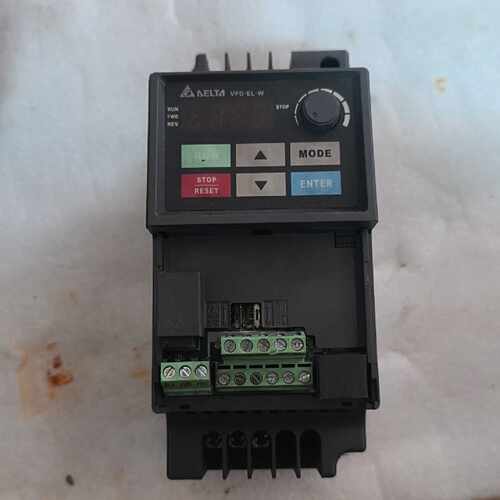 台达变频器0.75kw，VFD007EL43W